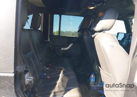 2015 Jeep Wrangler Unlimited Rubicon z USA, uszkodzony, nr VIN 1C4HJWFG0FL612648